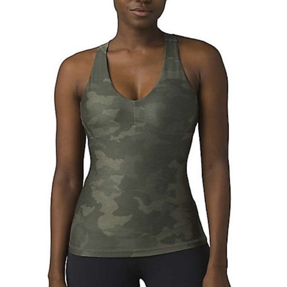 🥒 PrAna NWT Women's Layna Built in Sports Bra Hiking Active Camo Green Tank XS - Picture 1 of 3